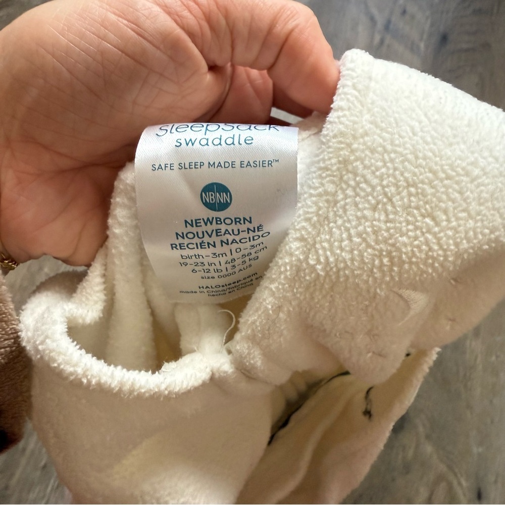 Halo Cream Fleece Newborn Baby Swaddle - Picture 4 of 4